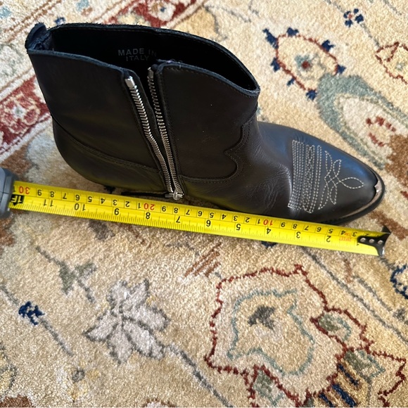 Golden Goose YOUNG Boots in Black - Picture 11 of 11